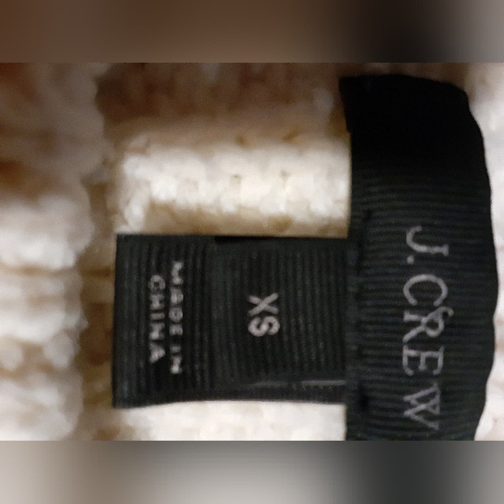 J Crew Women's Cream Color PullOver Sweater Side Ruffled Bottom Flare Chunky - Picture 4 of 9